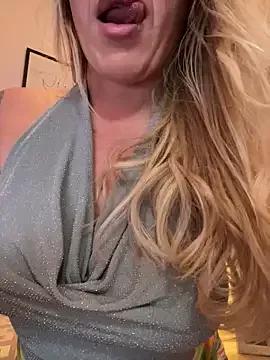 Find your cherished anal broadcaster match with our advanced interactive search and filtering options, allowing you to tailor-make your live event desires.