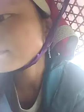 clara-cute from StripChat is Freechat