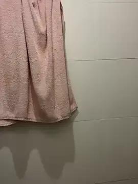 clara2111 from StripChat is Freechat