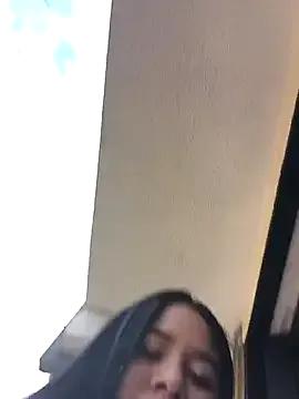 Cloe_27 from StripChat is Freechat