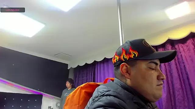 Cloee_and_Billy from StripChat is Freechat