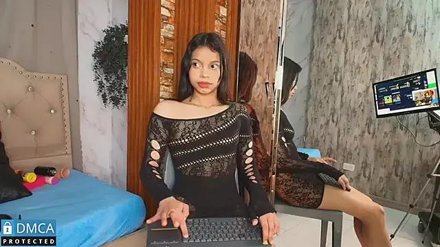 CloeyGraweing_ from StripChat is Freechat