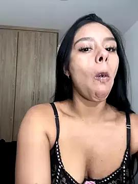 Coral_lee from StripChat is Freechat