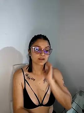 Find your cherished anal broadcaster match with our advanced interactive search and filtering options, allowing you to tailor-make your live event desires.