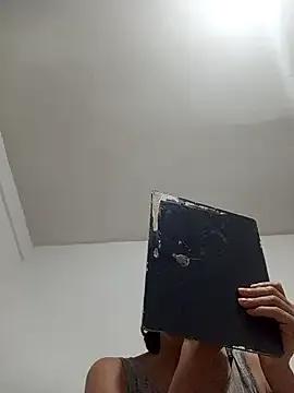 Coralpetite from StripChat is Freechat