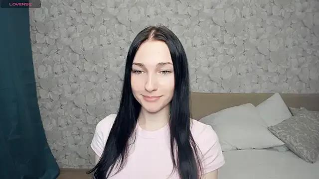 CorrinVliem from StripChat is Freechat