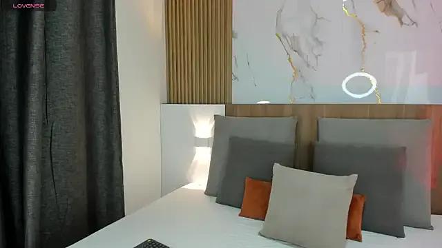 cristal_priincess from StripChat is Freechat