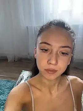 CristinaSww from StripChat is Freechat