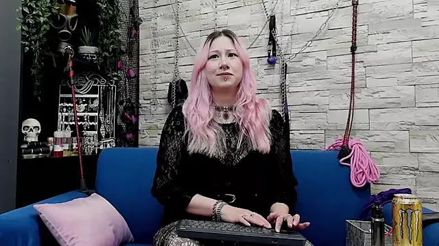 Find your cherished anal broadcaster match with our advanced interactive search and filtering options, allowing you to tailor-make your live event desires.