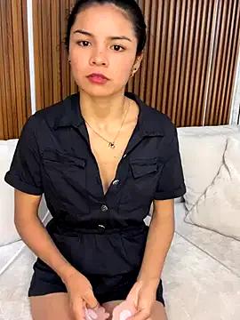 Find your cherished anal broadcaster match with our advanced interactive search and filtering options, allowing you to tailor-make your live event desires.