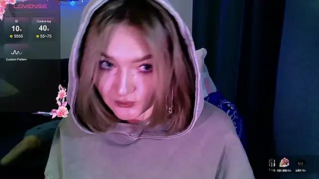 cute1stranger from StripChat is Freechat