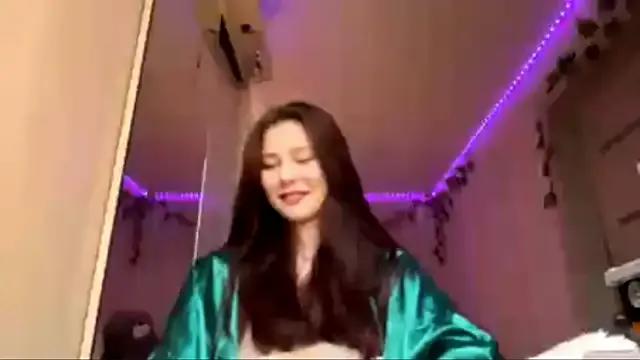 Find your cherished anal broadcaster match with our advanced interactive search and filtering options, allowing you to tailor-make your live event desires.