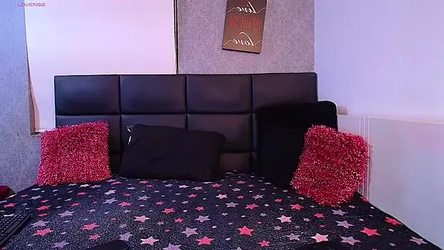 Daia_Ashanti from StripChat