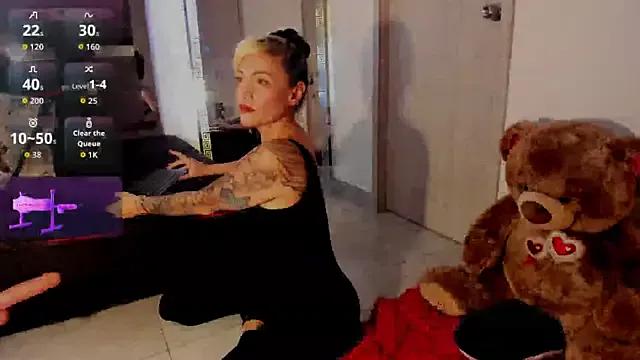 Daiila_jonnes from StripChat