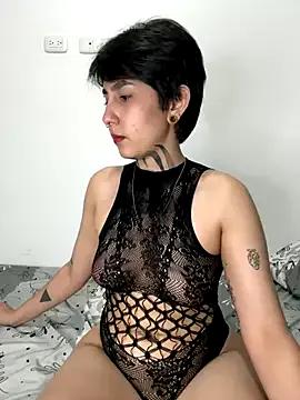 DaisyEmily from StripChat is Freechat
