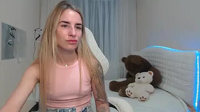 DeboraHorny from StripChat is Freechat