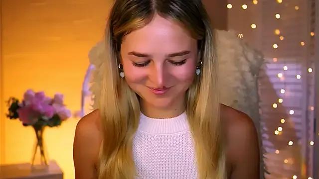 DeboraLarson from StripChat is Freechat