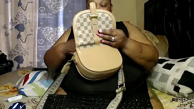 DELICIOUSSXX73 from StripChat is Freechat