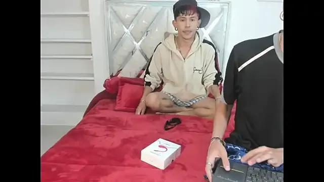 DemianSalvatore from StripChat is Freechat