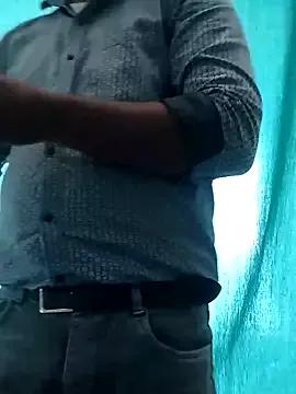 Desi_muslimcouple from StripChat is Freechat