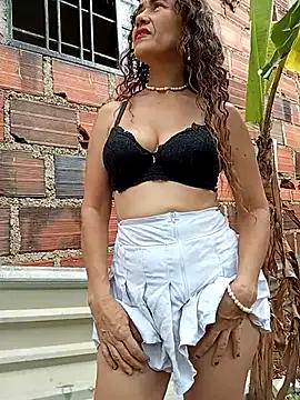 Find your cherished anal broadcaster match with our advanced interactive search and filtering options, allowing you to tailor-make your live event desires.