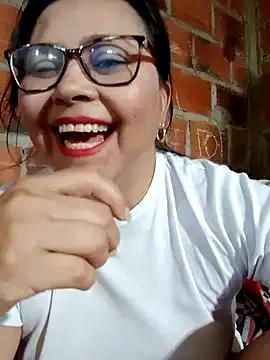 Dirty-Momm-Divorced-Hot from StripChat is Freechat