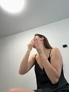 DollyRoma from StripChat is Freechat