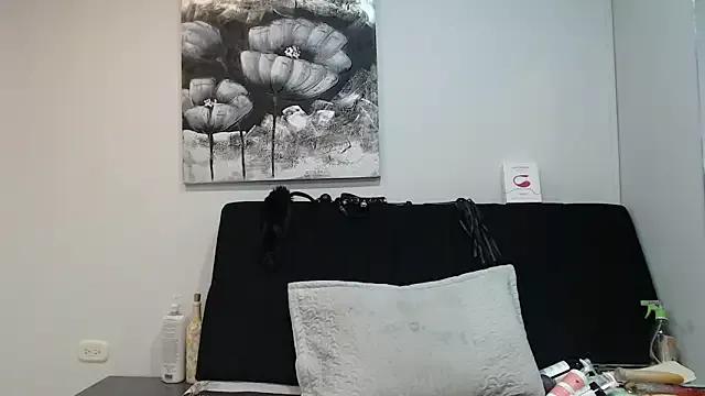 DonnaJoness from StripChat is Freechat