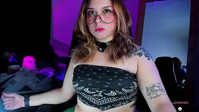 Dubraska_Rubio from StripChat is Freechat