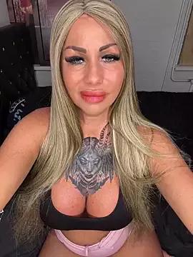 Dutchhbarbie from StripChat is Freechat