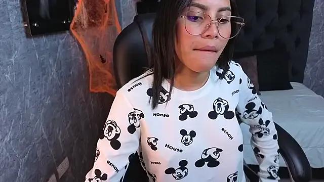 eileen__stone from StripChat is Freechat