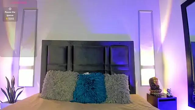 ElenaWilliams_ from StripChat is Freechat