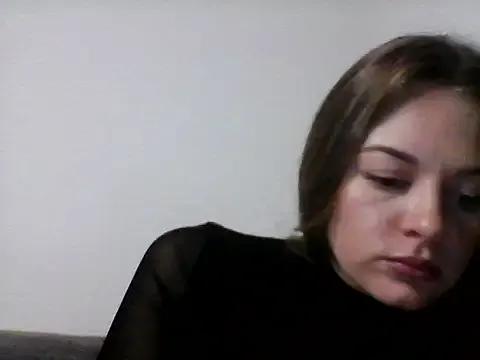 EllaMoonlight from StripChat