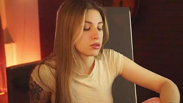 EllieCutes from StripChat is Freechat
