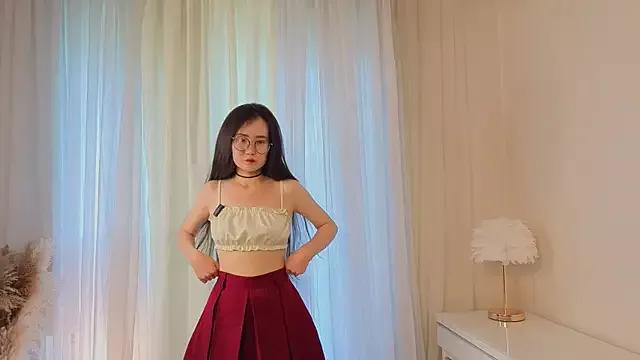 EloisaDora from StripChat is Freechat