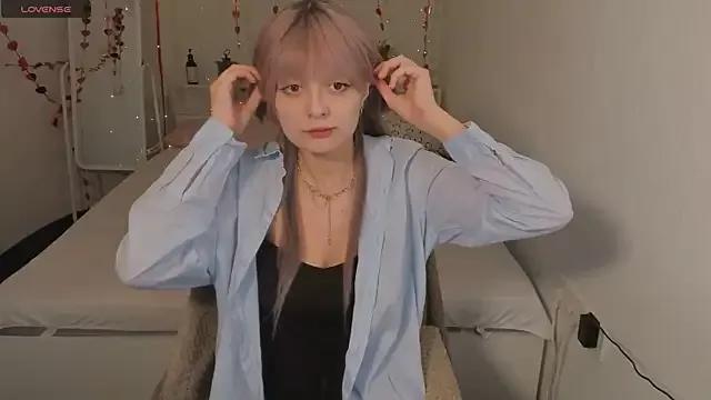 Ember_Lily from StripChat is Freechat