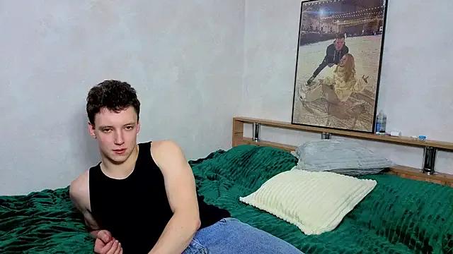 Emily0303 from StripChat is Freechat