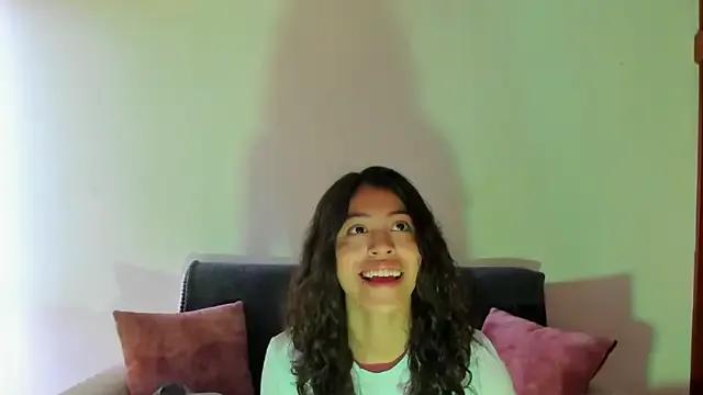 emily_jonessxx from StripChat is Freechat