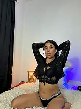 EmilyMonroe_ from StripChat is Freechat