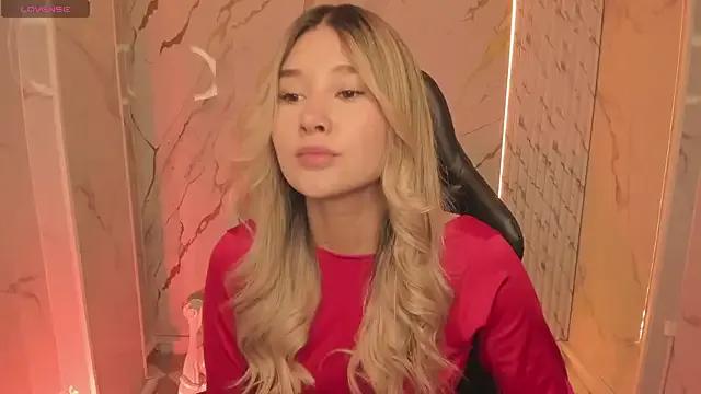 Emma1_b_ from StripChat is Freechat