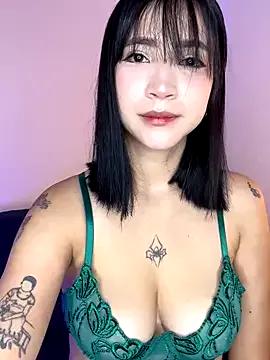 Emma_woods_ from StripChat