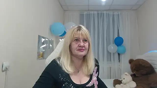 EmmaEllison from StripChat is Freechat