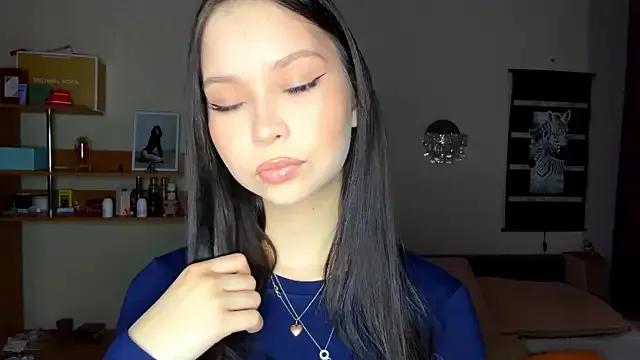 EmmaJonse from StripChat is Freechat