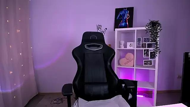 EmmaKeam from StripChat