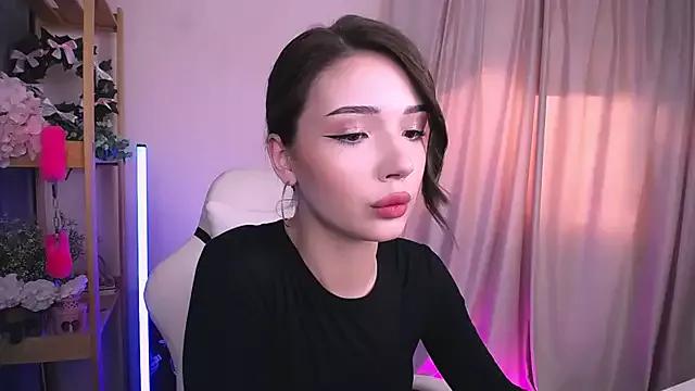 EmmaKeam from StripChat