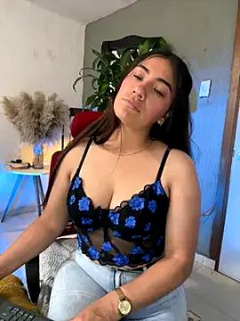 Emmily_d from StripChat