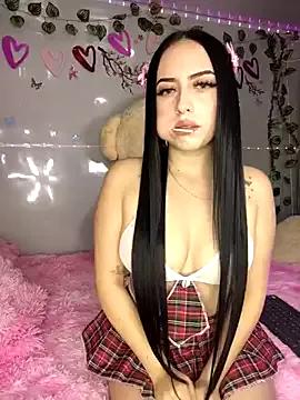 emmy_bloom from StripChat is Freechat