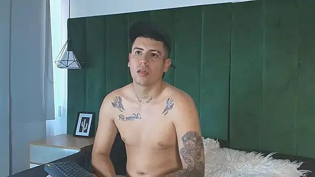 Enzo_issis from StripChat