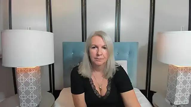 EricaTop from StripChat is Freechat