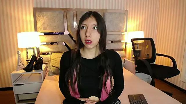 EsledthAnne from StripChat is Freechat